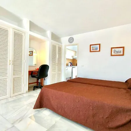 Apartment Estudio Solo Adultos A 9 Minutos A Pie De La Playa, Freewifi, Piscina Y Cerca De Playa De Las Americas En Sur De Tenerife *