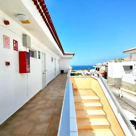 Estudio Solo Adultos A 9 Minutos A Pie De La Playa, Freewifi, Piscina Y Cerca De Playa De Las Americas En Sur De Tenerife Apartment